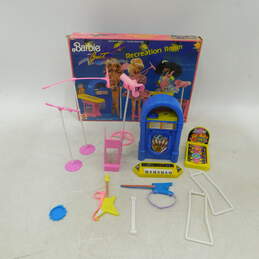 VTG 1990 Mattel Barbie and The Beat Recreation Room Doll Playset