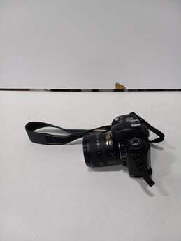 Nikon D70 Digital Camera With Nikon AF-S 18-70 Lens alternative image