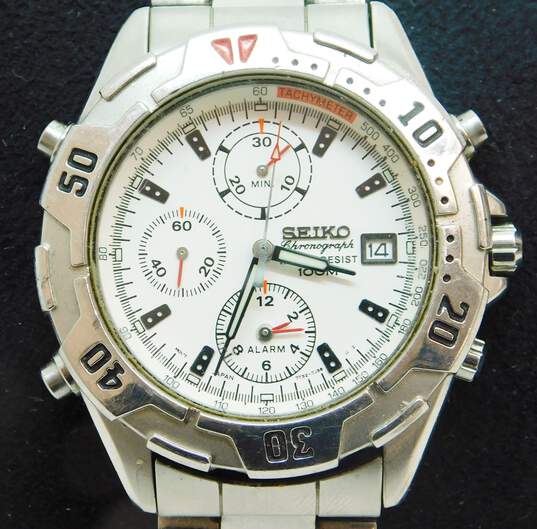 Buy the Seiko 870850 Silver Tone Chunky Men's Chronograph Watch |  GoodwillFinds