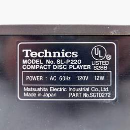 VNTG Technics Model SL-P220 CD Player w/ Accessories alternative image