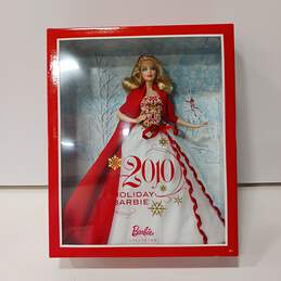 2010 Holiday Barbie alternative image