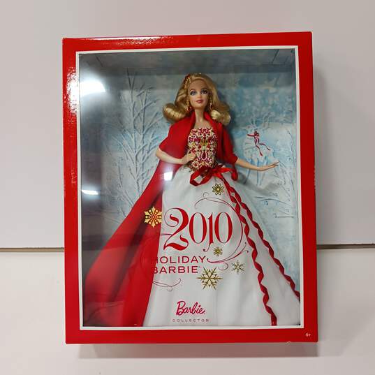 2010 Holiday Barbie image number 2