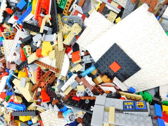 11.0 LBS Assorted LEGO Creator Expert Bulk Box image number 6