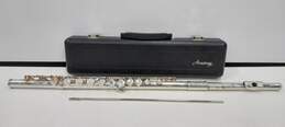 Vintage Armstrong Silver Tone Flute w/Matching Hard Black Case