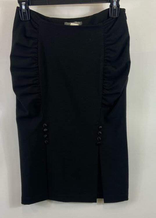 Louis Verdad Women's Black Skirt - Size 2 image number 1