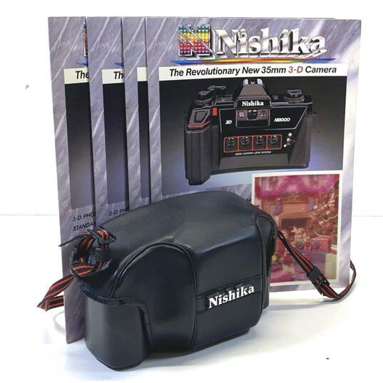 Nishika N8000 35mm 3D Camera with Case image number 1