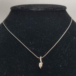 14K White Gold Diamond Pendant Necklace 2.8g