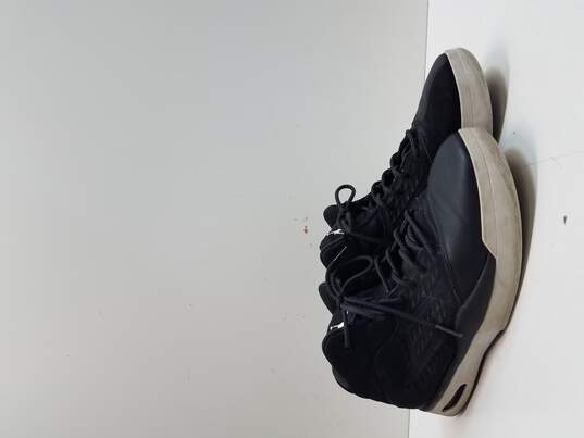 Air Jordan Black Sneakers Men's Size 9.5 image number 3
