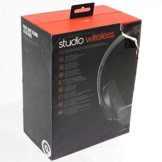 Beats By Dr. Dre Beats Studio Wireless (B0501) Headphones w/ Box and Accessories image number 6
