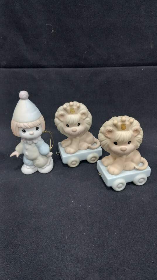 Lot of 13 Precious Moments Birthday Figurines image number 5