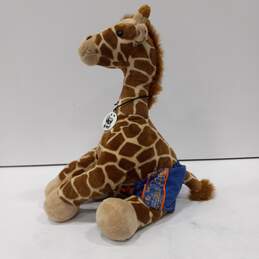 Giraffe Stuffed Animal Toy alternative image