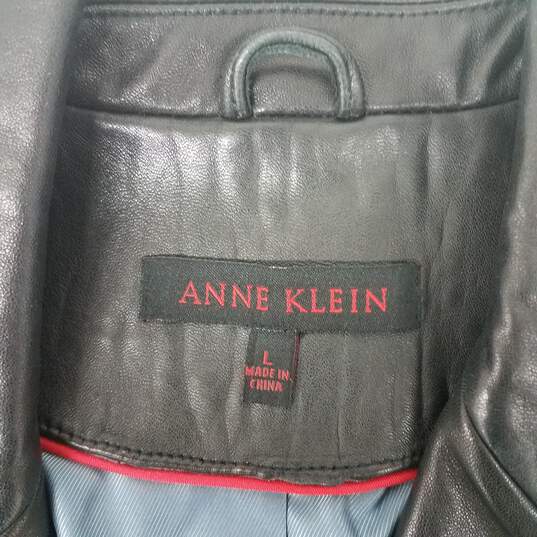 Anne Klein WM's Black Lamb Skin 3 Button Jacket Size L image number 3