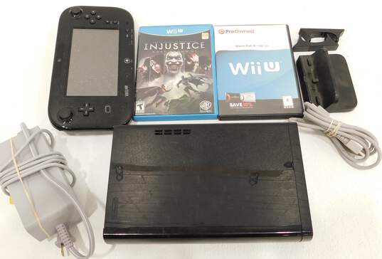 Nintendo WiiU w/Gamepad Mario Kart and Injustice image number 1
