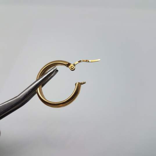 375 Gold Tone Hoop Earrings 1.9g image number 7