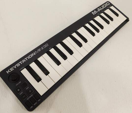 M-Audio Brand Keystation Mini 32 Model USB MIDI Keyboard Controller image number 2