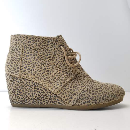 TOMS Kala Cheetah Print Leather Wedge Lace Up Boots Size 8.5 image number 1