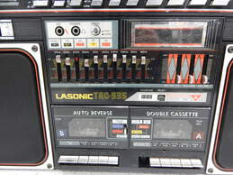 Lasonic TRC-935 Boombox Cassette Tape Player Radio For Parts & Repair alternative image