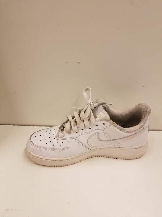 Nike Air Force 1 Low Triple White Sneakers DD8959-100 Size 8 image number 2