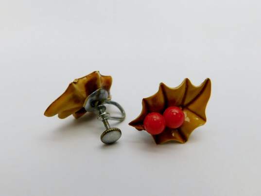 Variety Vintage & Contemporary Poinsettia Holly Holiday Christmas Earrings & Brooches 76.9g image number 3