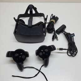 Oculus VR Headset With Controllers
