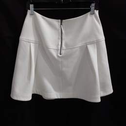 Leifsdottir Women's White Pleated Mini Skirt Size 6 alternative image