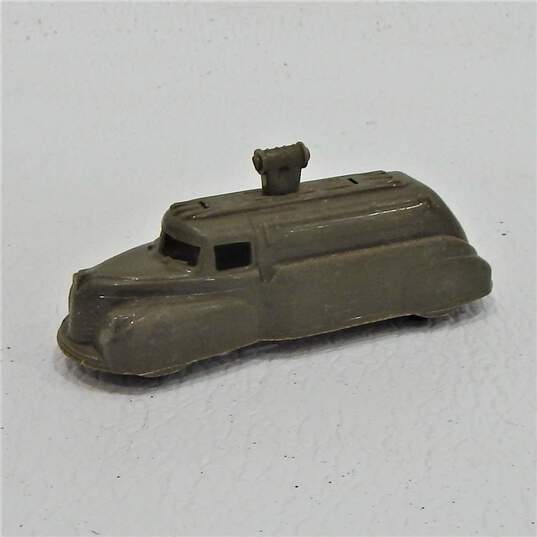 Lot of 4 Vintage  Army Vehicles Plastics image number 11