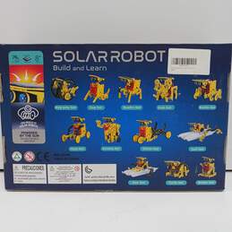 Stem Solar Robot -Build & Learn 12 In 1 In Box alternative image