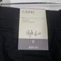 NWT Womens Mid Rise Comfort Waist Cargo Pockets Capri Pants Size 6 image number 4
