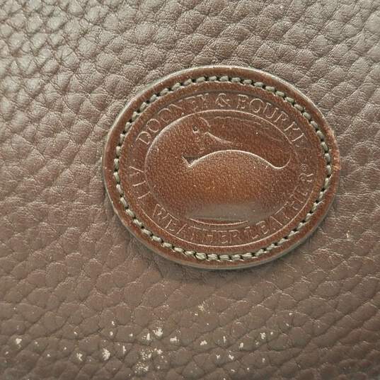 Vintage Dooney & Bourke Brown Pebble Leather Crossbody Handbag image number 5