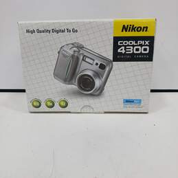 Nikon Coolpix E4300 4.0MP Digital Camera with Accessories IOB