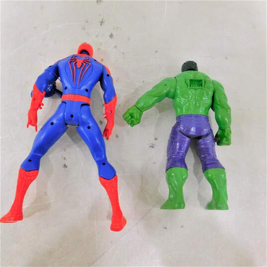 Marvel Hasbro 18inch Action Figures Spiderman Hulk image number 2