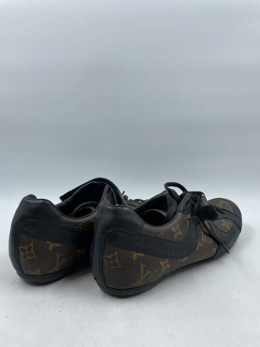 Buy the Authentic Louis Vuitton LV Monogram Brown Trainers M 8
