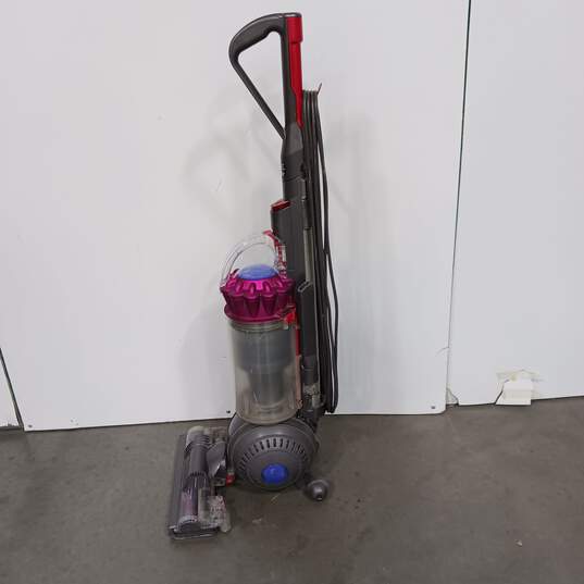 Dyson Ball Vacuum image number 2