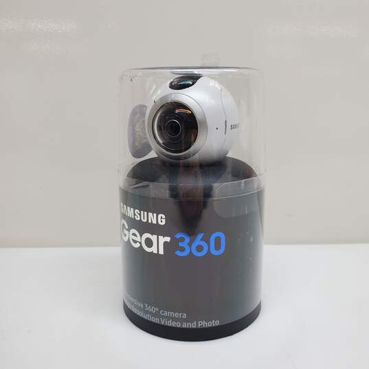 Samsung Gear 360 Degree Camera SM-C200 White NEW (Sealed) image number 1
