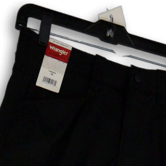 NWT Womens Black Regular Fit Flat Front Pockets Comfort Chino Shorts Sz 30 image number 3
