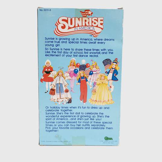 1982 Sunrise in America Doll (Christmas) image number 3