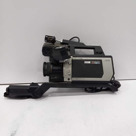 Panasonic OmniPro Video Camcorder Model PK-M051 image number 4