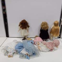 Bundle of 7 Assorted Porcelain Dolls alternative image