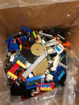 Mixed Lego Pieces Lot For Parts alternative image