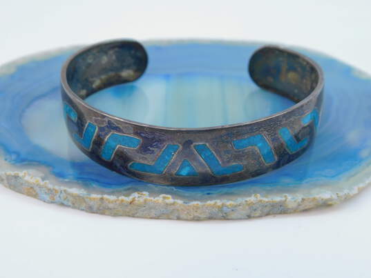 Vintage Taxco & Mexico 925 Faux Turquoise Chips Enamel Inlay Etched Greek Key Disc Pendant Brooch & Wide Cuff Bracelet 36.6g image number 3