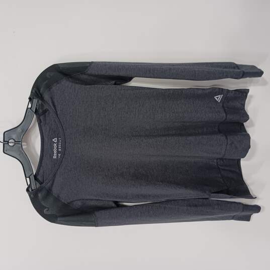 Women's Long Sleeve Shirt Size XS image number 1