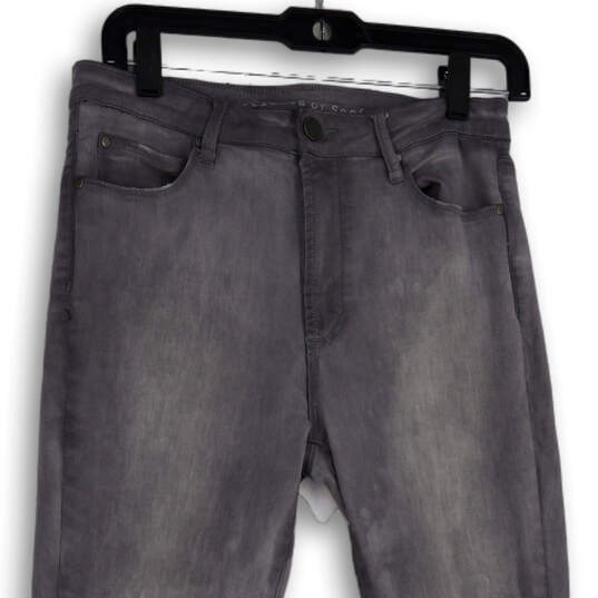 Womens Gray Denim Light Wash Pockets Stretch Skinny Leg Jeans Size 29 image number 3