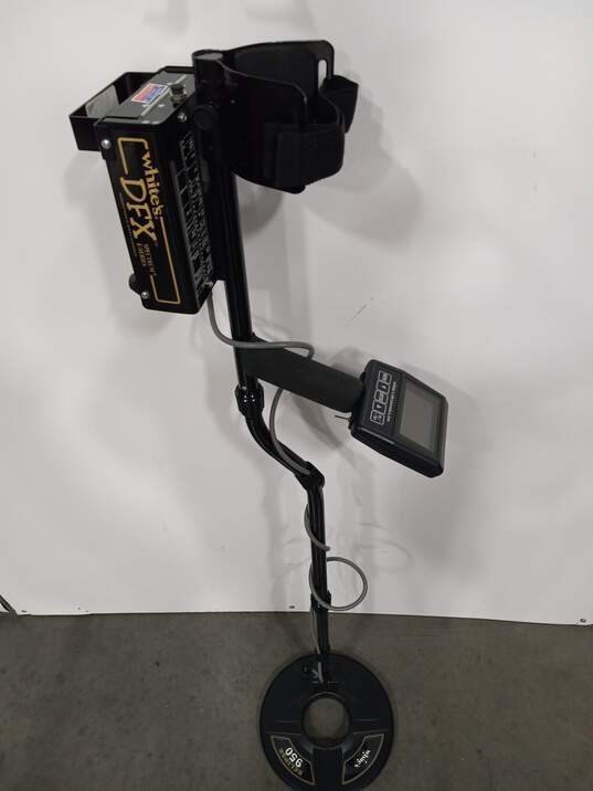 White's DFX E-Series Metal Detector w/case UNTESTED image number 2