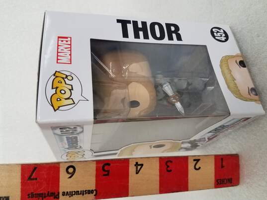 Funko Pop! Marvel Avengers Thor 452  Bobble-Head Figure image number 2