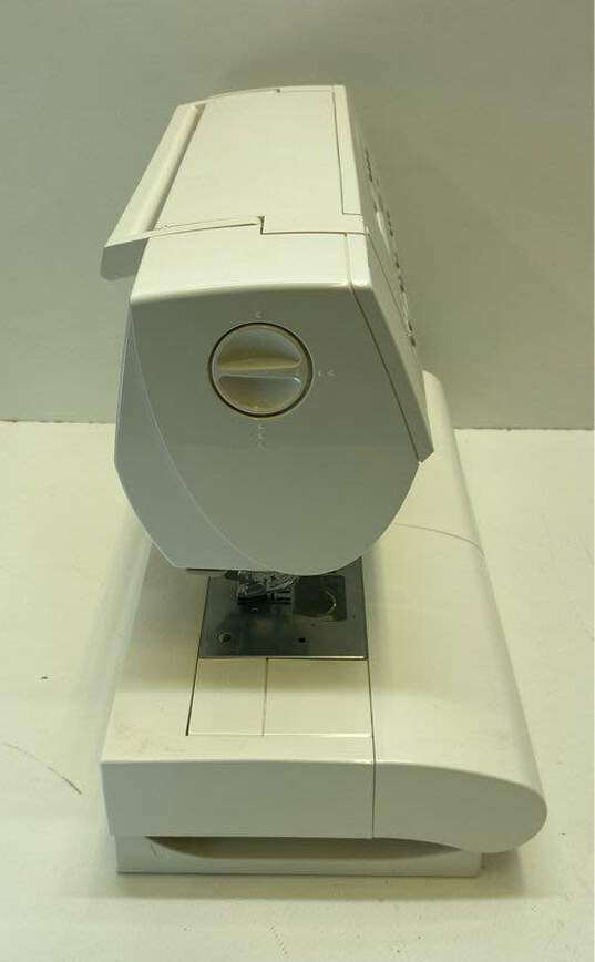 Singer Quantum Sewing Machine Model 9910-SOLD AS IS, FOR PARTS OR REPAIR image number 5