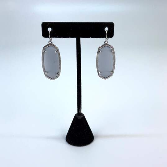 Designer Kendra Scott Silver-Tone Elle Gray Cat Eye Glass Drop Earrings image number 1