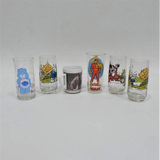 VTG 1970s-80s Collectible Drinking Glasses Smurfs Care Bears Shazam Six Million Dollar Man image number 1
