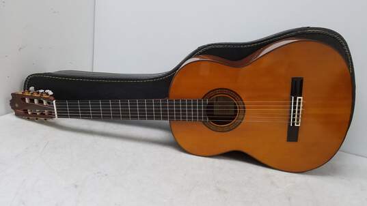Yamaha G-235 Classical Acoustic Guitar With Hard Case image number 2
