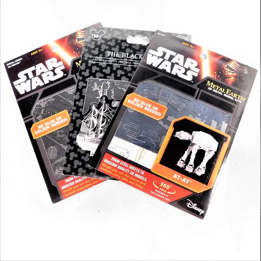 Disney Metal Earth 3D Model Kits The Black Pearl & Star Wars AT-AT & The Fighter image number 1