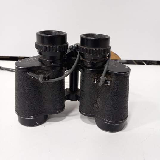 Yashica 8x30 Black Binoculars image number 5